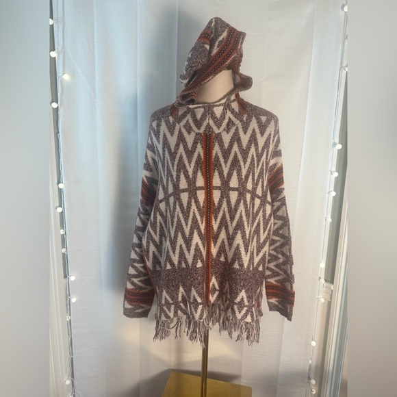 Shrinking Violet Zigzag Hooded Poncho - Brown, Cream, and Orange L - Picture 1 of 7